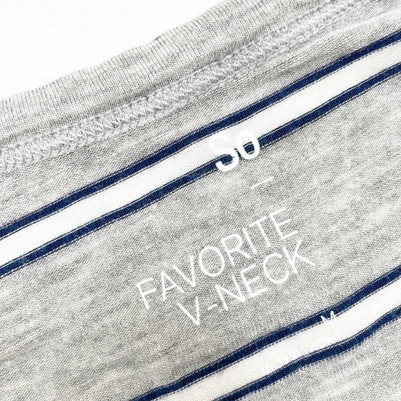 SO Favorite V-neck gray striped tee - Picture 3 of 5